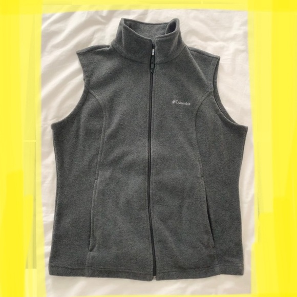 Columbia Jackets & Blazers - COLUMBIA WOMENS GRAY VEST SIZE LARGE